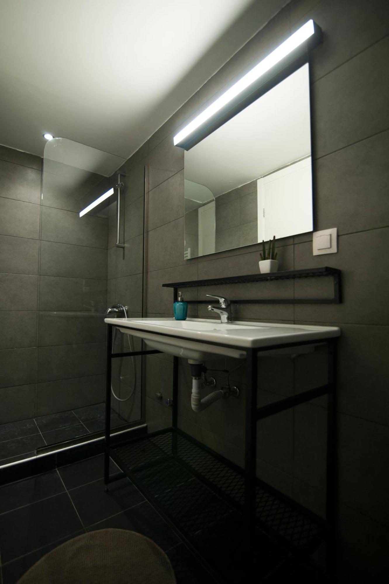 Mazi Rooms Venizelou Солун Стая снимка